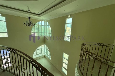 4 bedrooms Villa in Doha, Qatar No. 60980 13