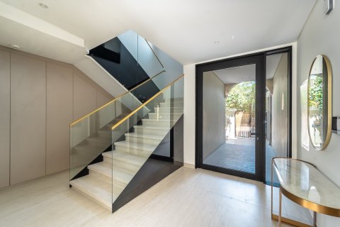5 bedrooms Villa in Jumeirah Village Triangle, UAE No. 161046 12