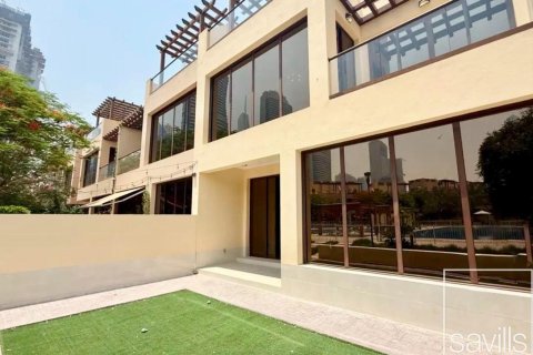 4 bedrooms Townhouse  No. 107917 3