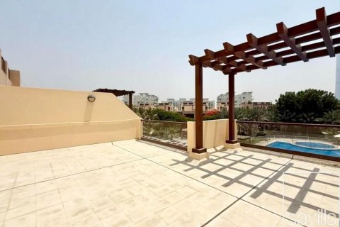 4 bedrooms Townhouse  No. 107917 13
