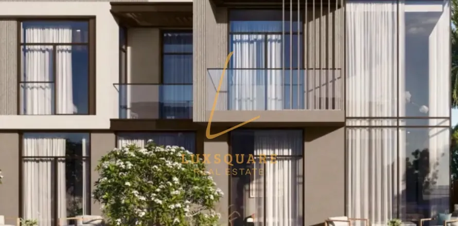 3 bedrooms Villa in Dubai Land, UAE No. 135964