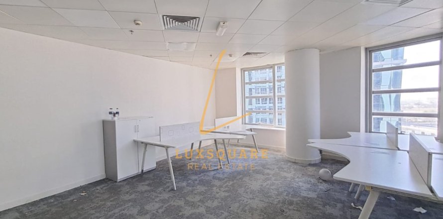 98m² Office in Business Bay, UAE No. 135961