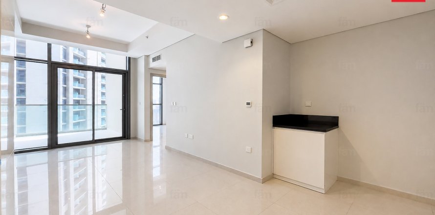 Apartment de 2 dormitorios en Business Bay, UAE No. 203464