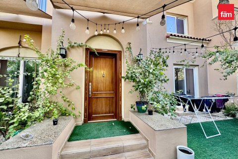 4 bedrooms Villa in Dubai, UAE No. 203465