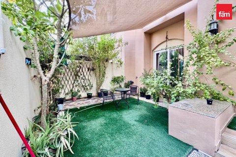 4 bedrooms Villa in Dubai, UAE No. 203465 9