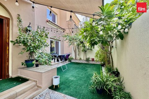 4 bedrooms Villa in Dubai, UAE No. 203465 3