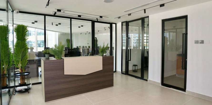 Офис 111.6м² в Бизнес-Бэй, ОАЭ №100304