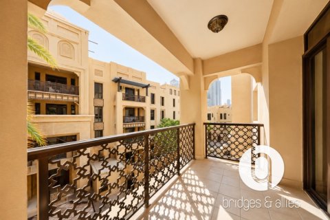 Apartment de 3 dormitorios en Old Town, UAE No. 203371