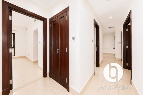 Apartment de 3 dormitorios en Old Town, UAE No. 203371 21