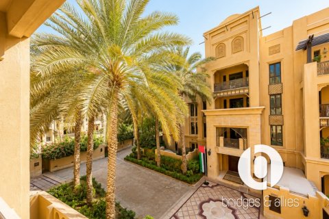 Apartment de 3 dormitorios en Old Town, UAE No. 203371 12