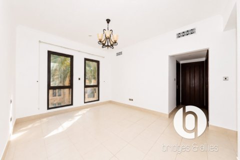 Apartment de 3 dormitorios en Old Town, UAE No. 203371 20