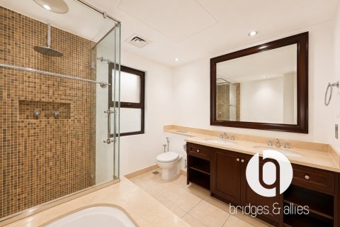Apartment de 3 dormitorios en Old Town, UAE No. 203371 10