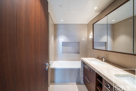 2 bedrooms Apartment in Boulevard Point, UAE No. 194504 11