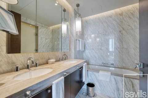 Квартира с 3 спальнями в The Address Residence Fountain Views, ОАЭ №194500 13