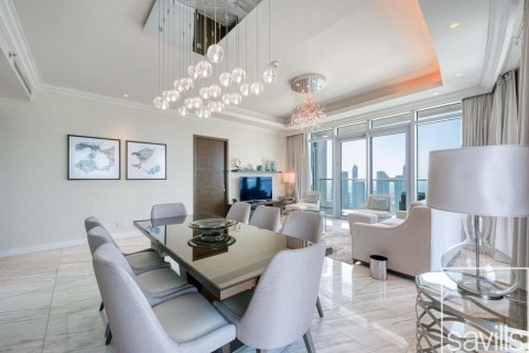 Квартира с 3 спальнями в The Address Residence Fountain Views, ОАЭ №194500 11