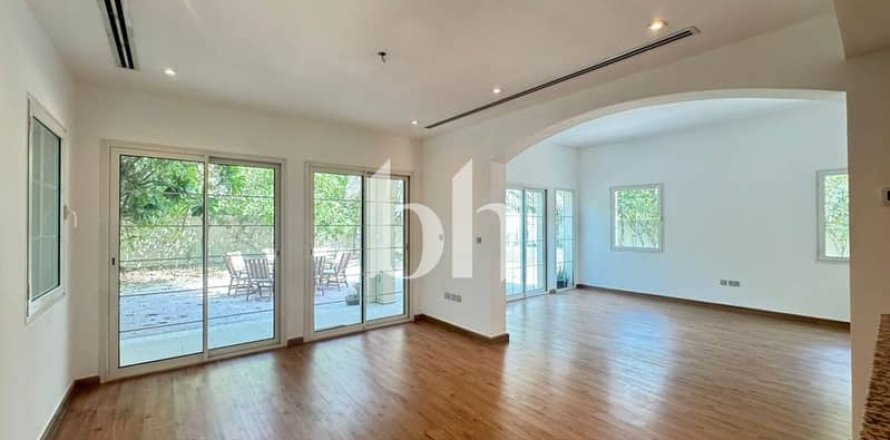 Вилла с 2 спальнями  №114182