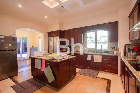 6 bedrooms Villa  No. 114181 6
