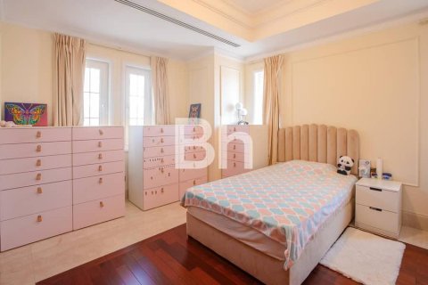 6 bedrooms Villa  No. 114181 12