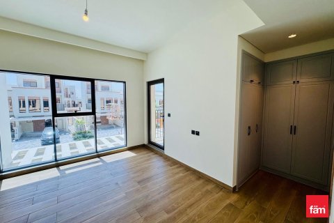 Townhouse de 4 dormitorios en Dubai, UAE No. 166607 10
