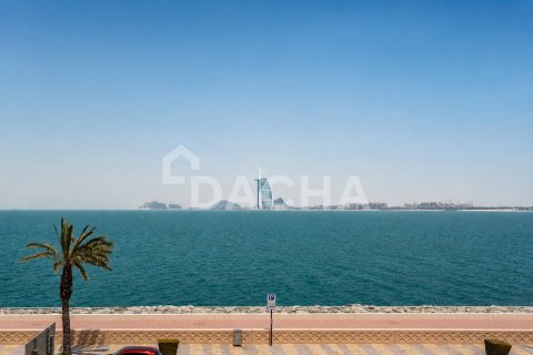 Appartement de 2 chambres à The Crescent, UAE No. 198512 3