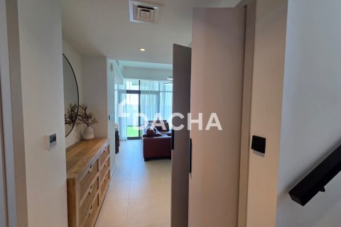 4 bedrooms Townhouse in Dubai, UAE No. 198511 3