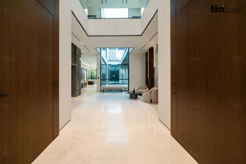5 bedrooms Villa in Dubai, UAE No. 143618 8