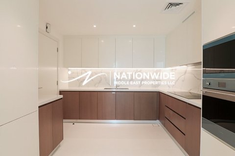Apartment de 3 dormitorios en Abu Dhabi, UAE No. 124566 15