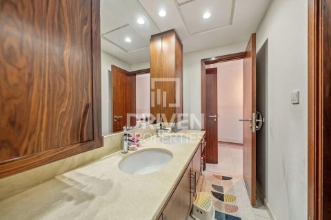 Appartement de 3 chambres à The Residences, UAE No. 193527 4