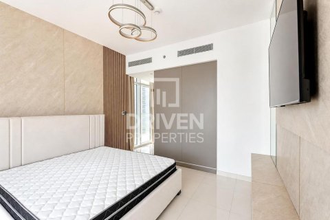 Квартира с 2 спальнями в EMAAR Beachfront, ОАЭ №193523 8