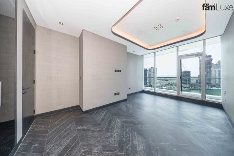 4 bedrooms Apartment in Business Bay, UAE No. 210613 8