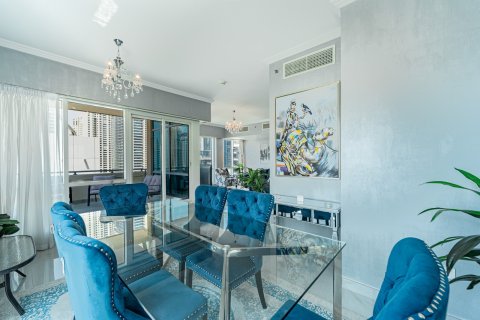 Apartment de 3 dormitorios en Dubai Marina, UAE No. 210403 8
