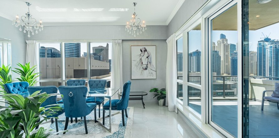 Apartment de 3 dormitorios en Dubai Marina, UAE No. 210403