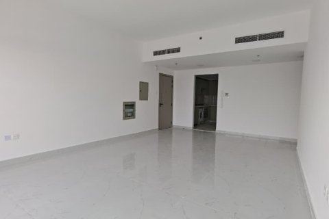 Apartment de 3 dormitorios en Dubai, UAE No. 210398 4