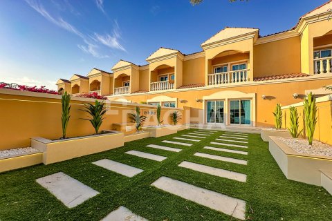2 bedrooms Townhouse in Jumeirah Village Triangle, UAE No. 207840 26