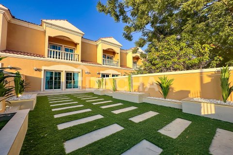 2 bedrooms Townhouse in Jumeirah Village Triangle, UAE No. 207840 25