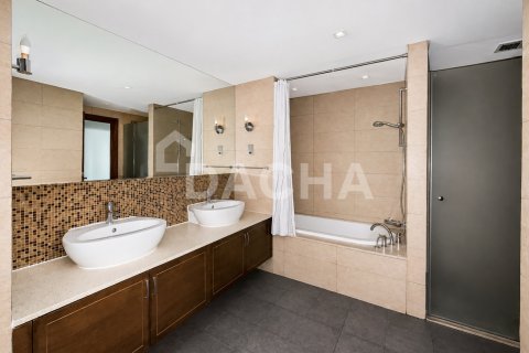 Квартира с 3 спальнями в Marina Residences, ОАЭ №207838 10