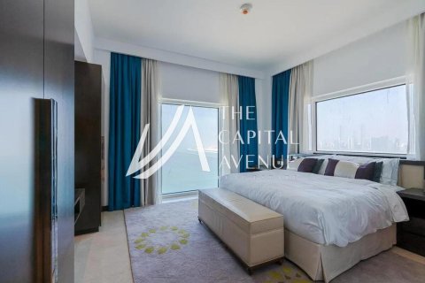 Apartment de 3 dormitorios en The Marina, UAE No. 86540 1