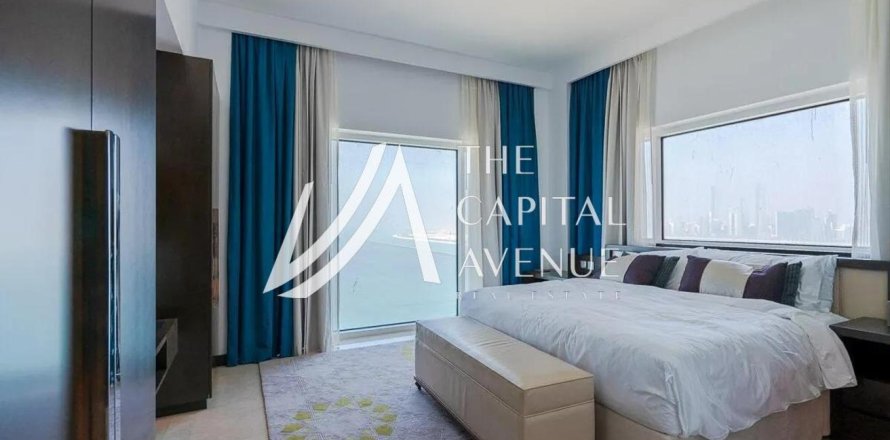 Apartment de 3 dormitorios en The Marina, UAE No. 86540