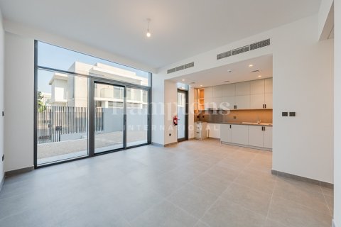 3 غرف نوم تاون هاوس  رقم 125068 11