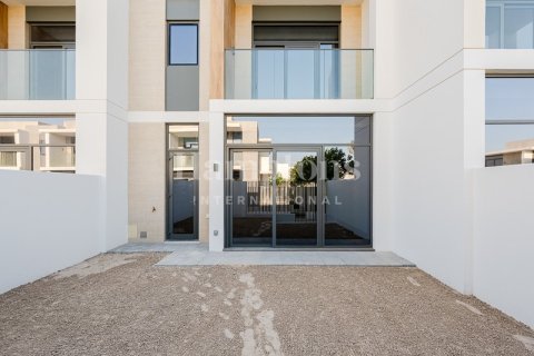 3 غرف نوم تاون هاوس  رقم 125068 2