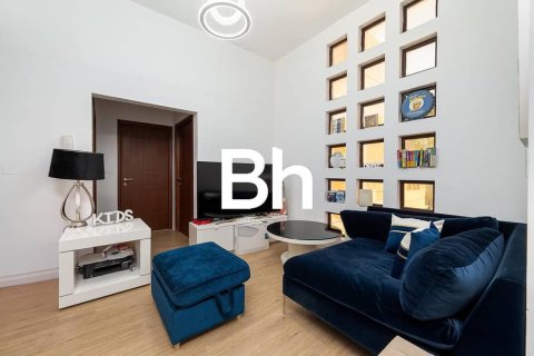 Townhouse de 4 dormitorios  No. 114818 2