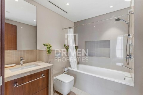 2 bedrooms Apartment in Boulevard Point, UAE No. 192143 18