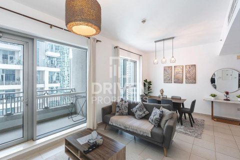 Квартира с 2 спальнями в Boulevard Central Towers, ОАЭ №192142 3