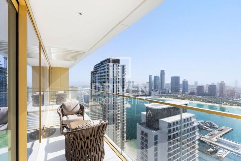Квартира с 2 спальнями в EMAAR Beachfront, ОАЭ №190985 13