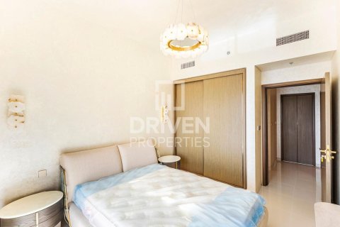 Квартира с 2 спальнями в EMAAR Beachfront, ОАЭ №190985 6