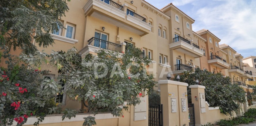 3 bedrooms Villa in District 11, UAE No. 161162