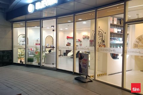 Shop de 511.2m² en Dubai Marina, UAE No. 127246