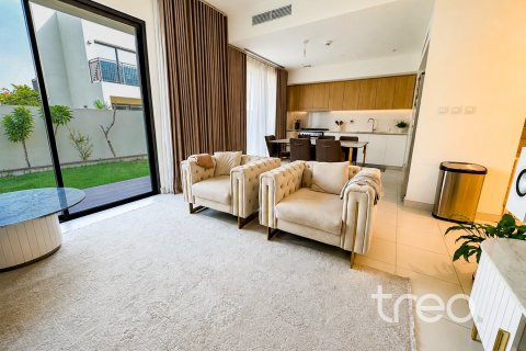 Townhouse de 4 dormitorios en EMAAR South, UAE No. 206230 4