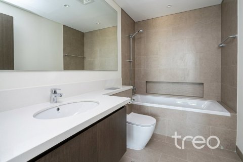 Apartment de 2 dormitorios en Dubai Creek Harbour, UAE No. 206233 8