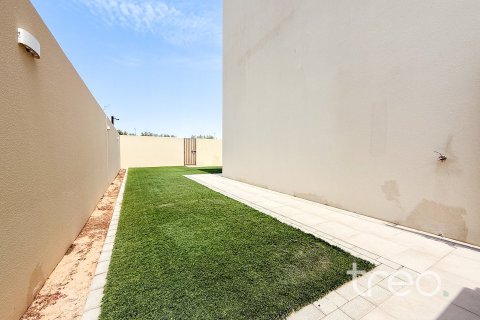 Appartement de 3 chambres à EMAAR South, UAE No. 206236 14